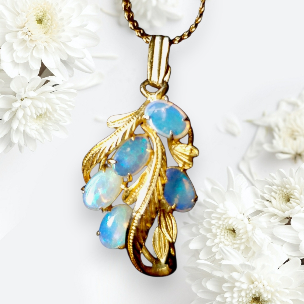 Vintage Gold Plated KAOS Opal Pendant Necklace